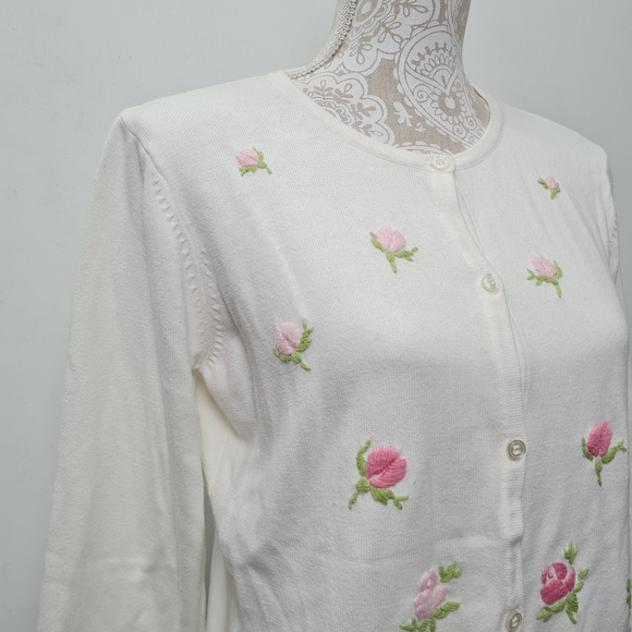 Crystal-Kobe Women's White Sweater Cardigan Pink Flower Embroidery Petite M - Picture 5 of 16